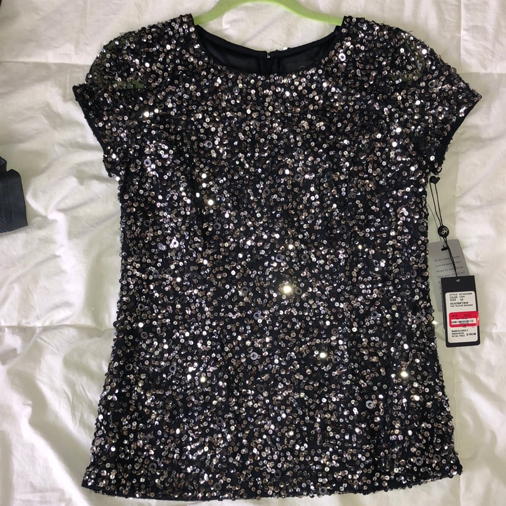 Sequin fitted top